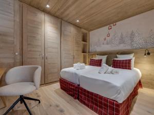 Bel appartement 4 pièces avec terrasse et parking, à 350m du centre de Val dIsère - FR-1-567-40