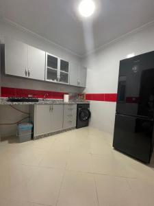 شقة جميلة وجديدة للإيجار قرب مدينة