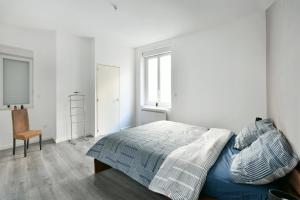 Appartements Spacieux Centre-ville Balcon : photos des chambres