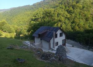 Ivans House Cornereva