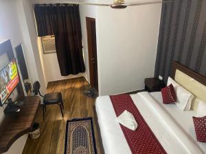 Airport Hotel Port View,Complimentary Airport Pickup or Drop