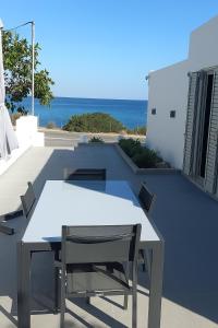 Black Swim Cretan Suites