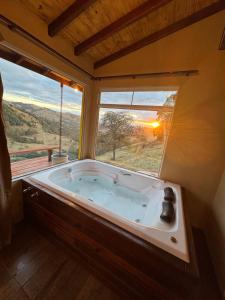 Mirante do Sol 2 - café da manhã, hidro e lareira