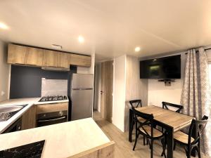 Les Charmettes Mobilhome Neuf 3 ch - 2 sdb climatisé - Locsweethome