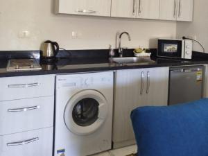 Cozy Chalet , Turtles , Side Sea View