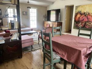 B&B / Chambres d'hotes Pretty Little House in Provence : photos des chambres