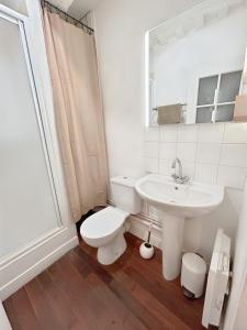 Appartements Coeur de Caen, charme ancien & confort moderne : photos des chambres