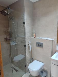 CASABLANCA BORD dE MER A 200 m DE LA PLAGE Appartement Haut de gamme 2 Chambres avec 2 Salles de bain Piscine Salle de Sport plage