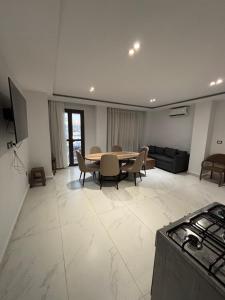 2 BRs Chalet in Helnan Resort with access to the sea and Pools