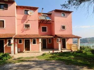 Mouse Island View Studios