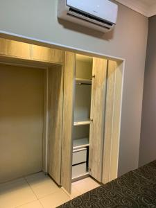 Pequena casa Térrea prox hospital do amor com garagem