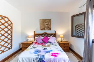 Villa for 4 with feature pool & great reviews