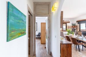 Villa for 4 with feature pool & great reviews