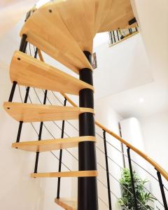 Le Marais Sunshine Apt 5 bdrs 3 mins to metro N3-10