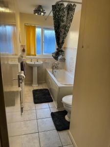 Large double walking distance to NewCross Hospital