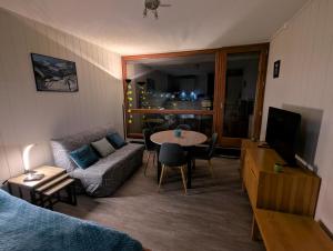 Appartement 5 personnes avec garage, balcon et belle vue