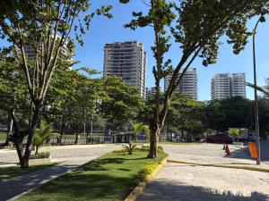 Top 50 - Apartamento na Barra vista mar