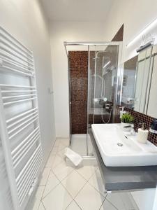 Avío, 2 Bedroom Apartment, King Beds, near Belvedere