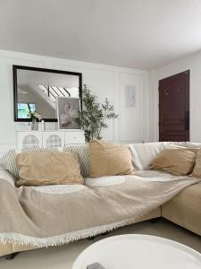 Maison de Jacinta - 3BR HOUSE NEAR DLSU-D