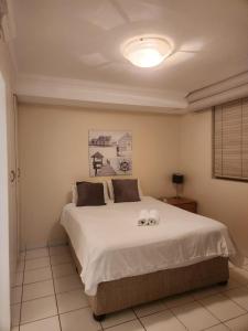 Marine Beach 3 Bedroom Apartment Umhlanga