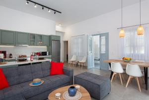 Θεμωνιά house