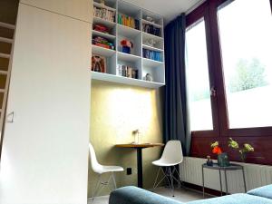 Cosy Studio, with outdoor swimming