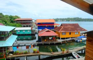 Casa del Artista sobre el Agua