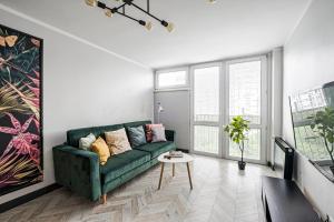 Luxury and Modern-City Center&G925