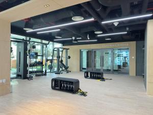 Modern 1BR with Private Jacuzzi in Business Bay