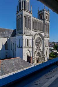 Appartements Appartement face Eglise Saint Joseph Angers- 2 personnes : photos des chambres