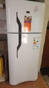 Sencilla, frente al río