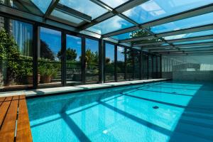 Luxury Golf Villa I & Luxury Golf Villa II