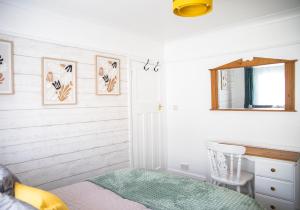 Brighton & Hove, 4 bedrooms, 5 beds, Garage