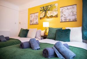 Brighton & Hove, 4 bedrooms, 5 beds, Garage