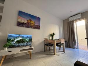 Central and Modern Apartment St Julians