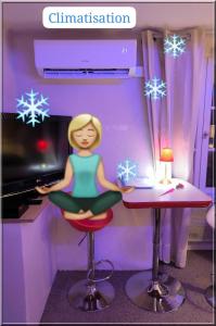 Love-room Discret 40 m2 Bormes les mimosas village avec Terrasse