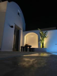 Koniko Santorini Private Pool Villas