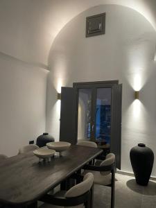 Koniko Santorini Private Pool Villas