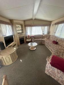 6 birth caravan - Summerlands, ingoldmells