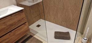 Frisch renovierte klimatisierte Ferienwohnung - nur 100 m vom Strand entfernt