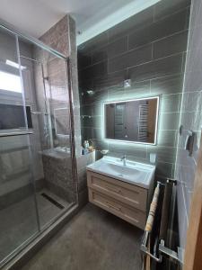 Sweet Home Hydra Cosy & Central