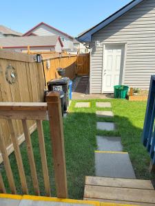 Entire Walkout Basement Suite 2 BDRM King & Queen Patio Prvt Entrance