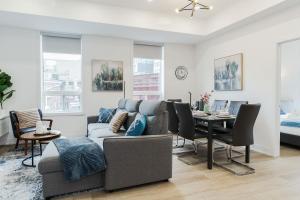 Casa Hotels McCaul - DT Suite Steps to AGO & OCAD