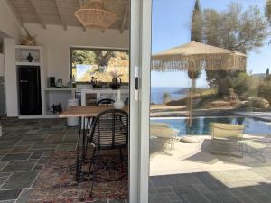 Villa Xalupi - Design-Villa mit Pool und Meerblick