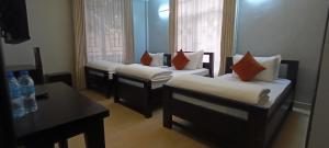 Nguchiro Palace Hotel