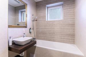 KOA - Sunlight Apartment