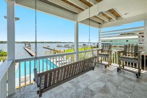 Dock Holiday