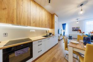 Onyx Oasis Residence- City Centre, Free Parking by StayNest