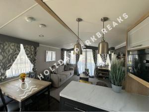 Coopers Corner - Stylish 2 bedroom home, Seal Bay - Pets Welcome