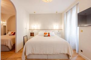 New, Superb architect apartment